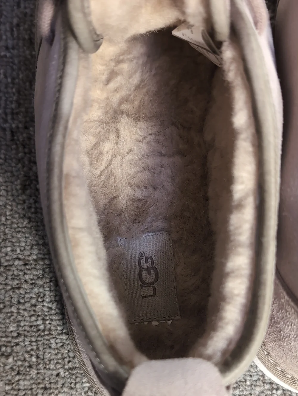UGG Men's Maksim Chukka Boot Size 12.0 Tan Suede